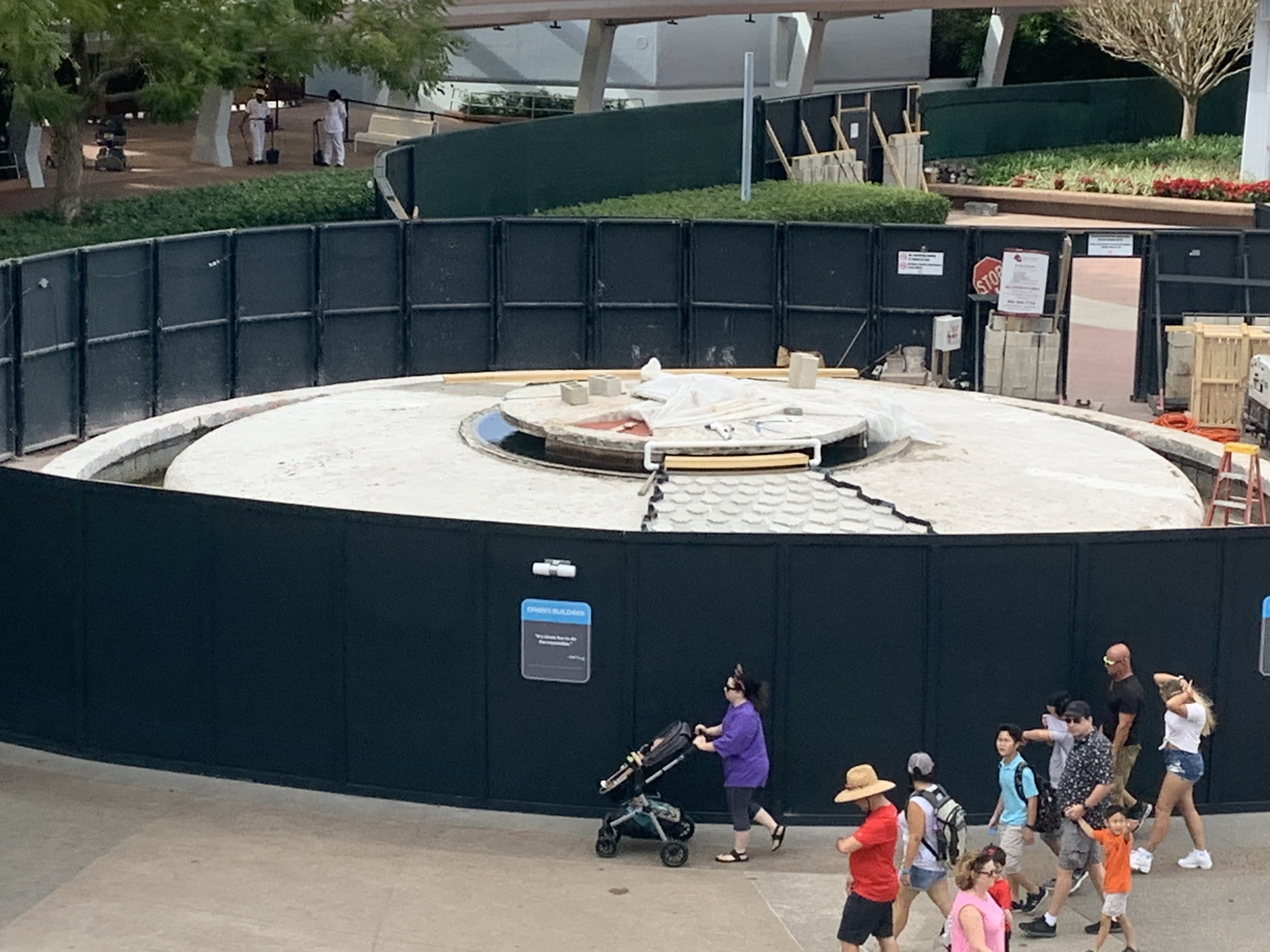 EPCOT entry fountain 1/11/20 5