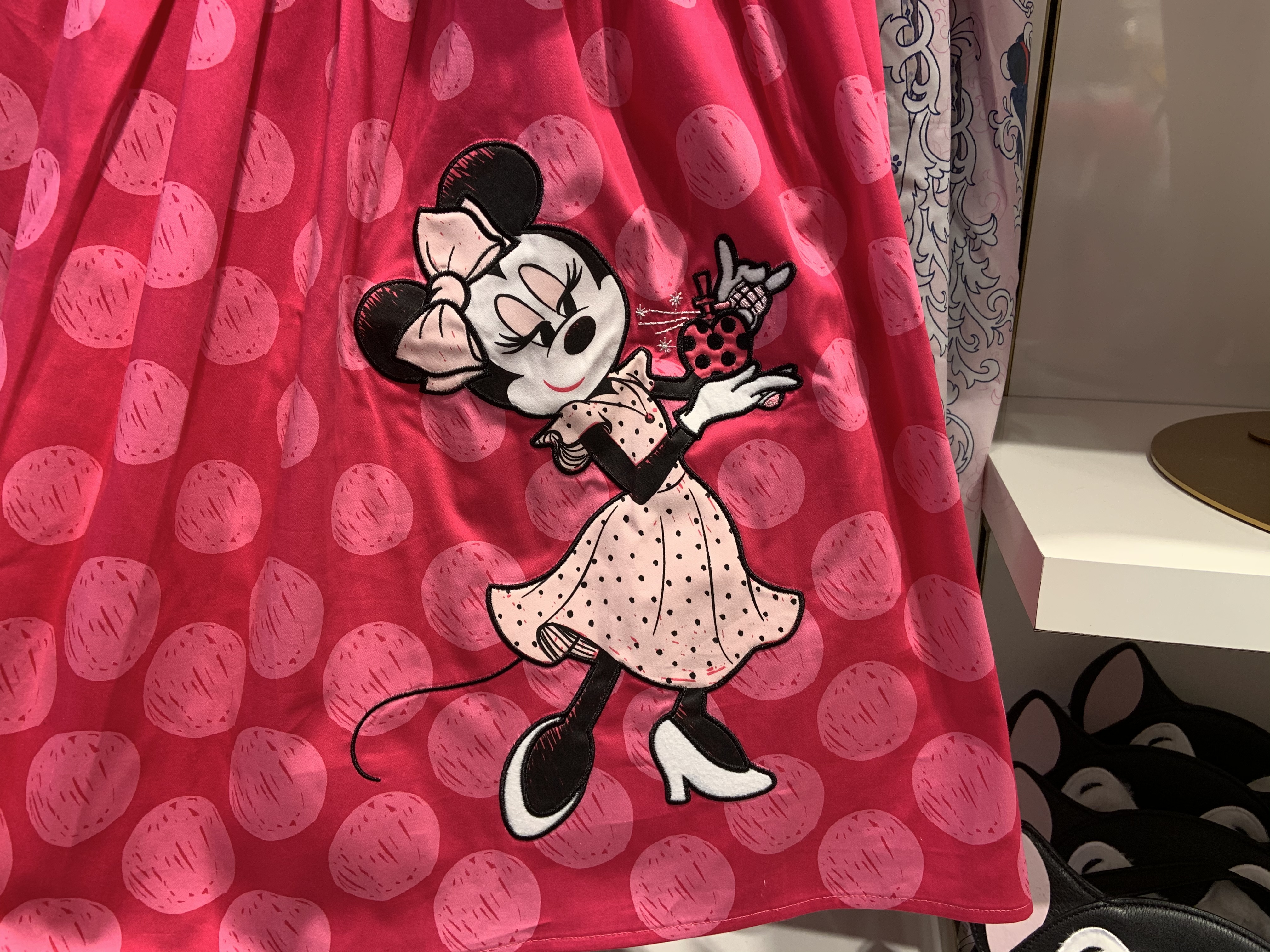 minnie mouse rock the dots doll