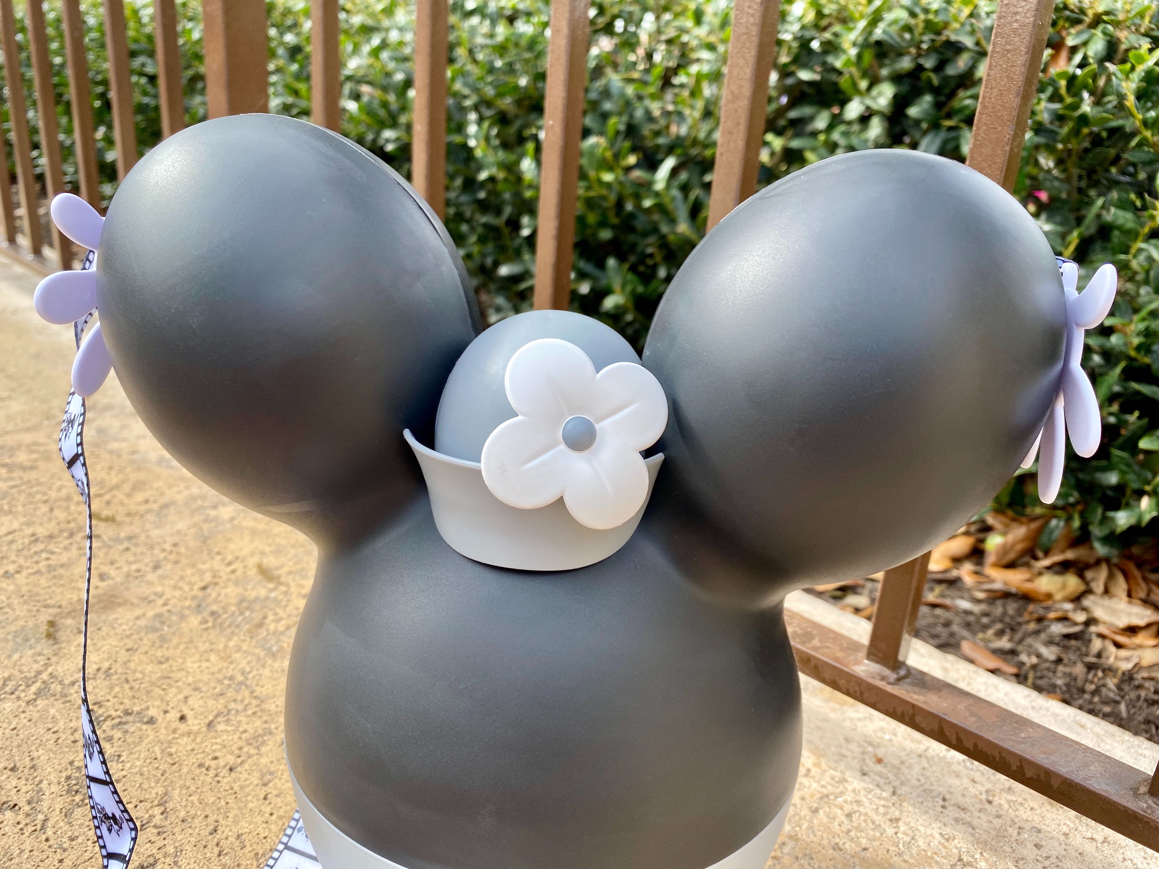 PHOTOS New "Steamboat Willie" Minnie Mouse Balloon Popcorn Bucket