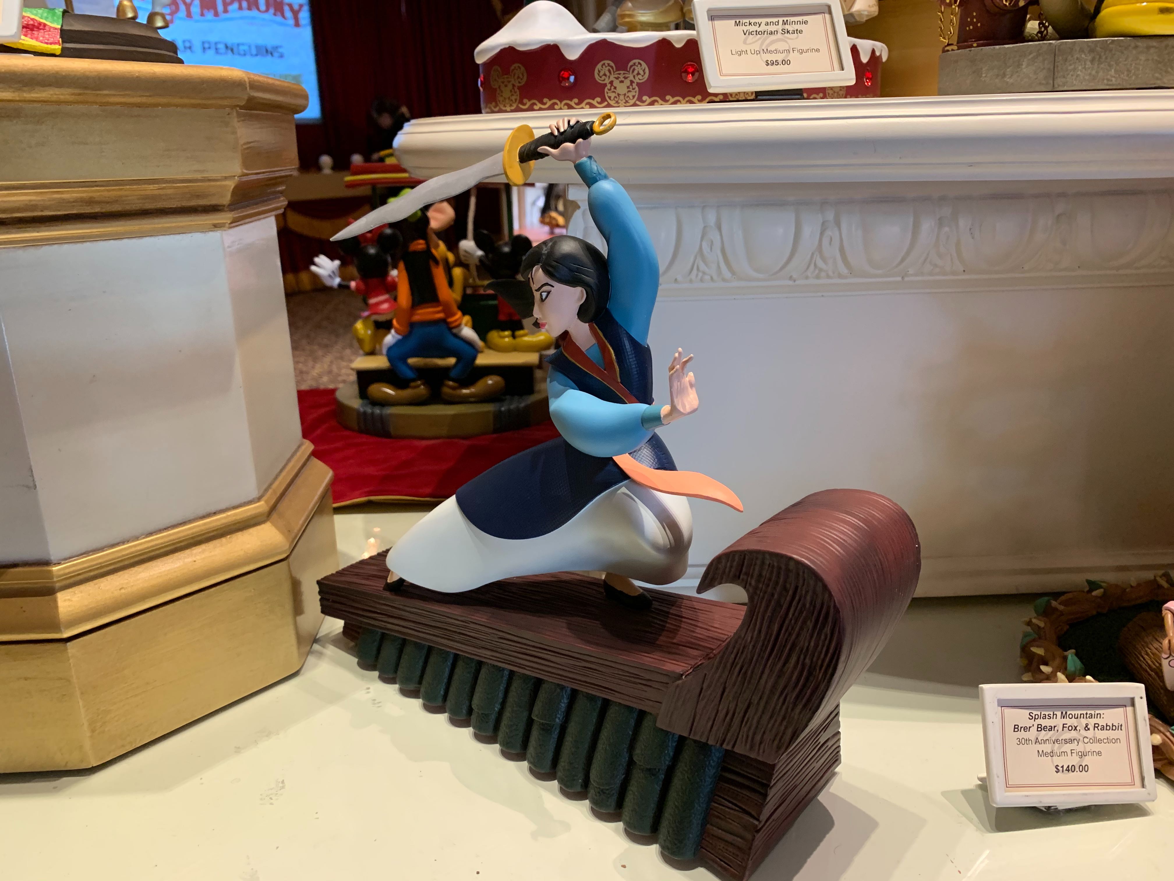statue mulan