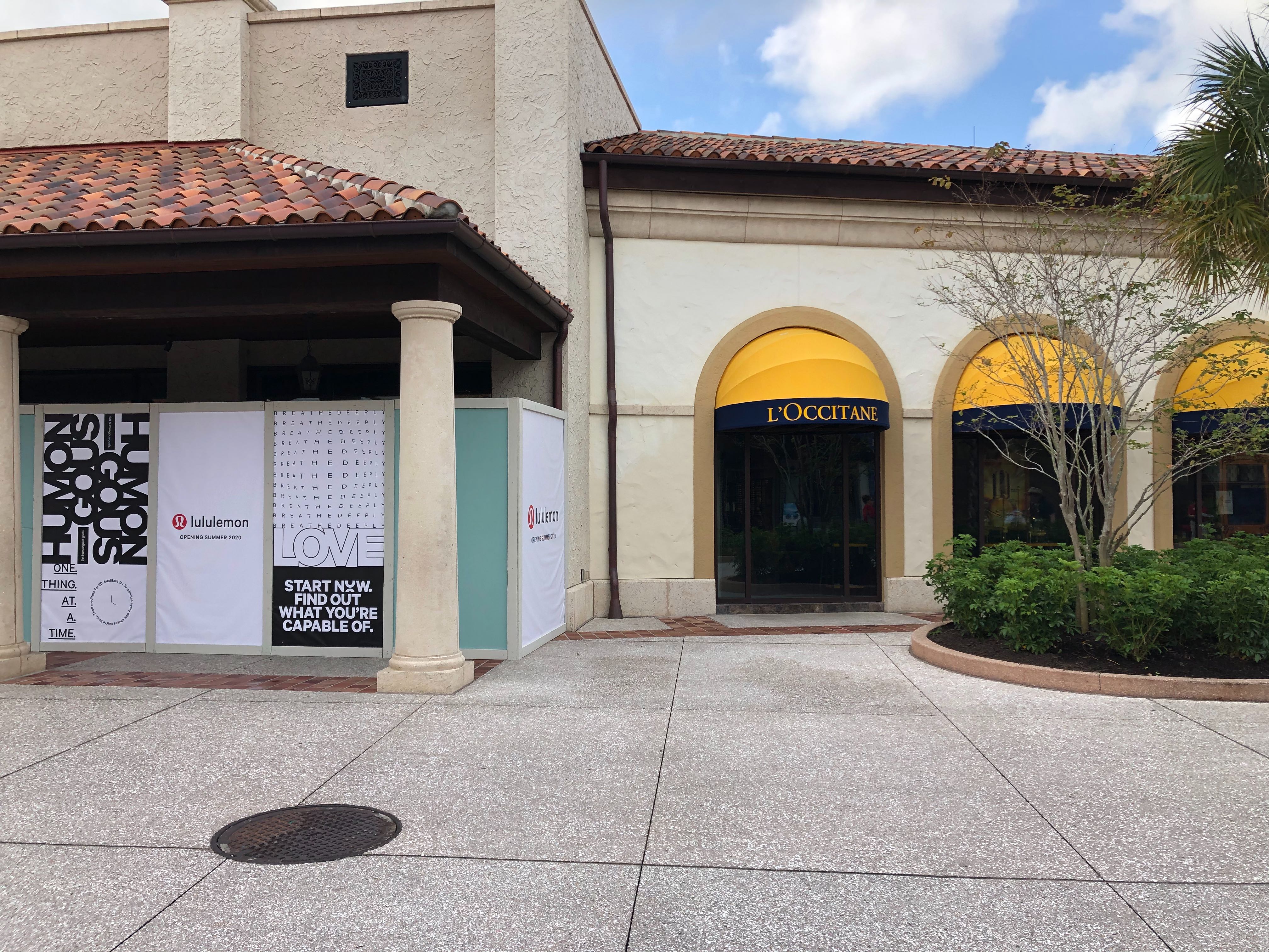 Disney Springs Lululemon7