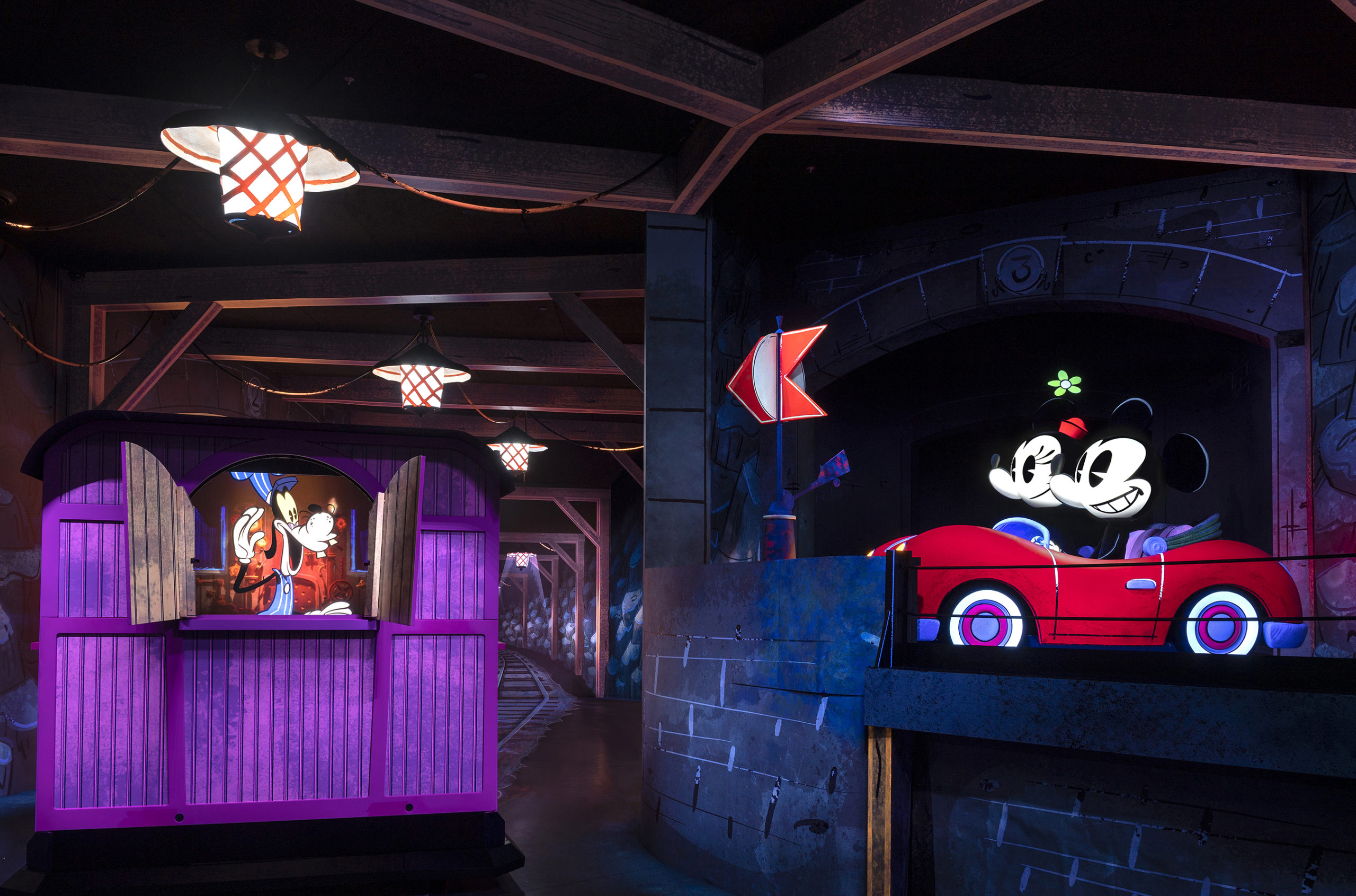 VIDEO: Full POV Ridethrough Of The ALL-NEW Mickey & Minnie's Runaway ...