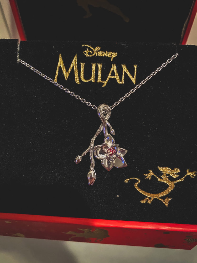 Close up Mulan Necklace