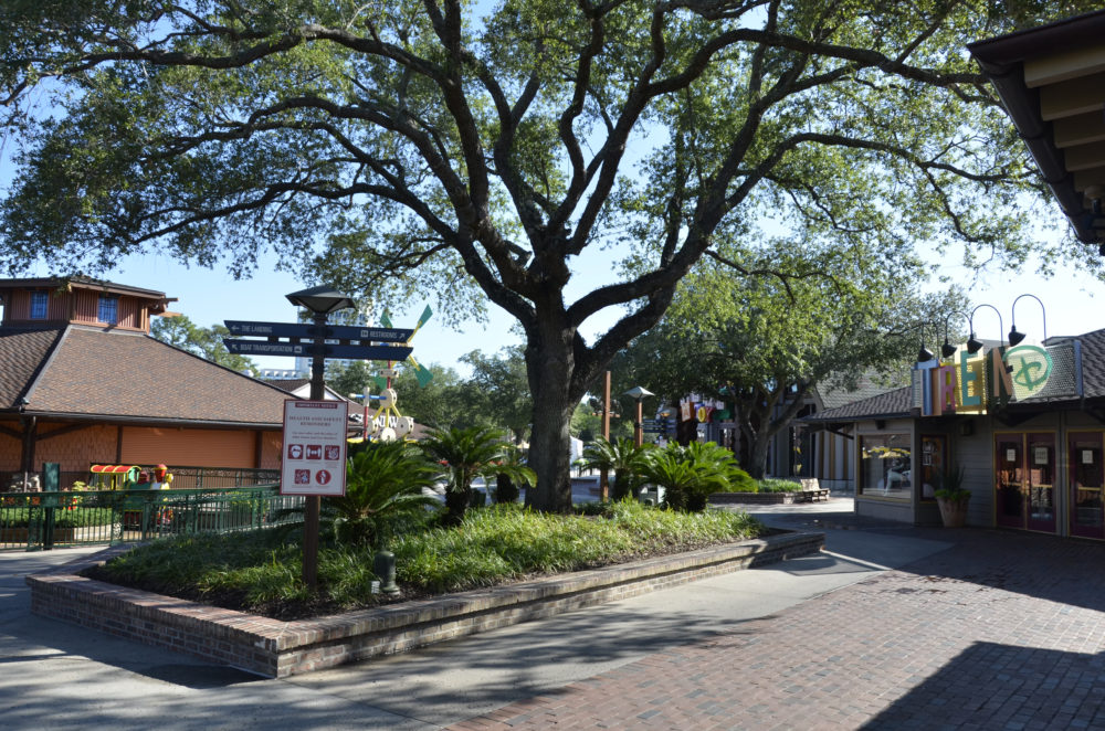 Disney Springs 5 20 20 empty marketplace