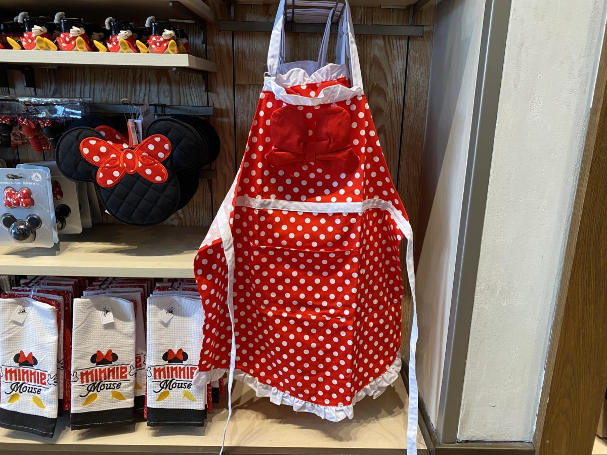 Minnie apron open