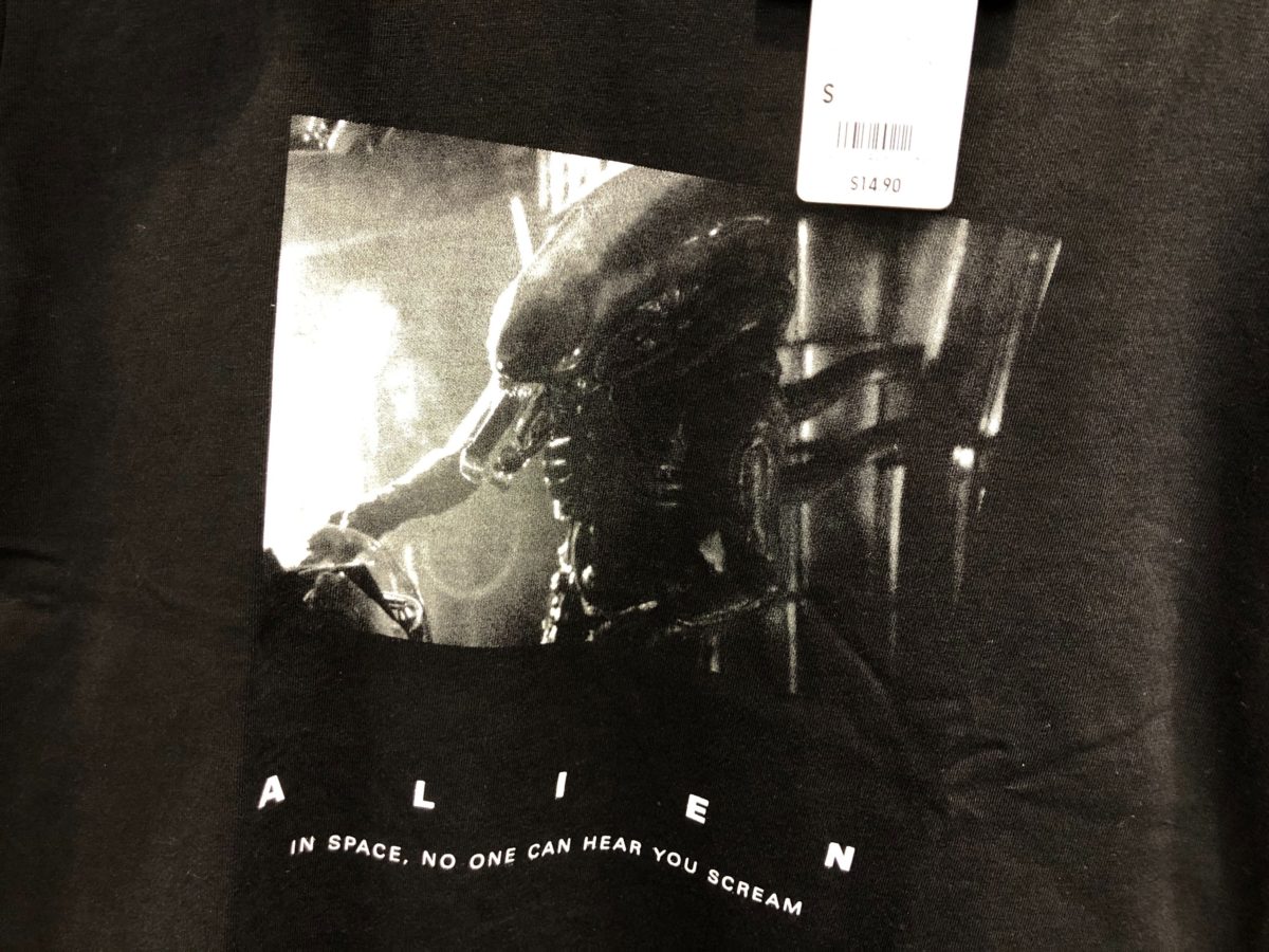 Photos Uniqlo Debuts New Sci Fi Movie T Shirts Featuring Alien And 01 A Space Odyssey At Disney Springs Wdw News Today