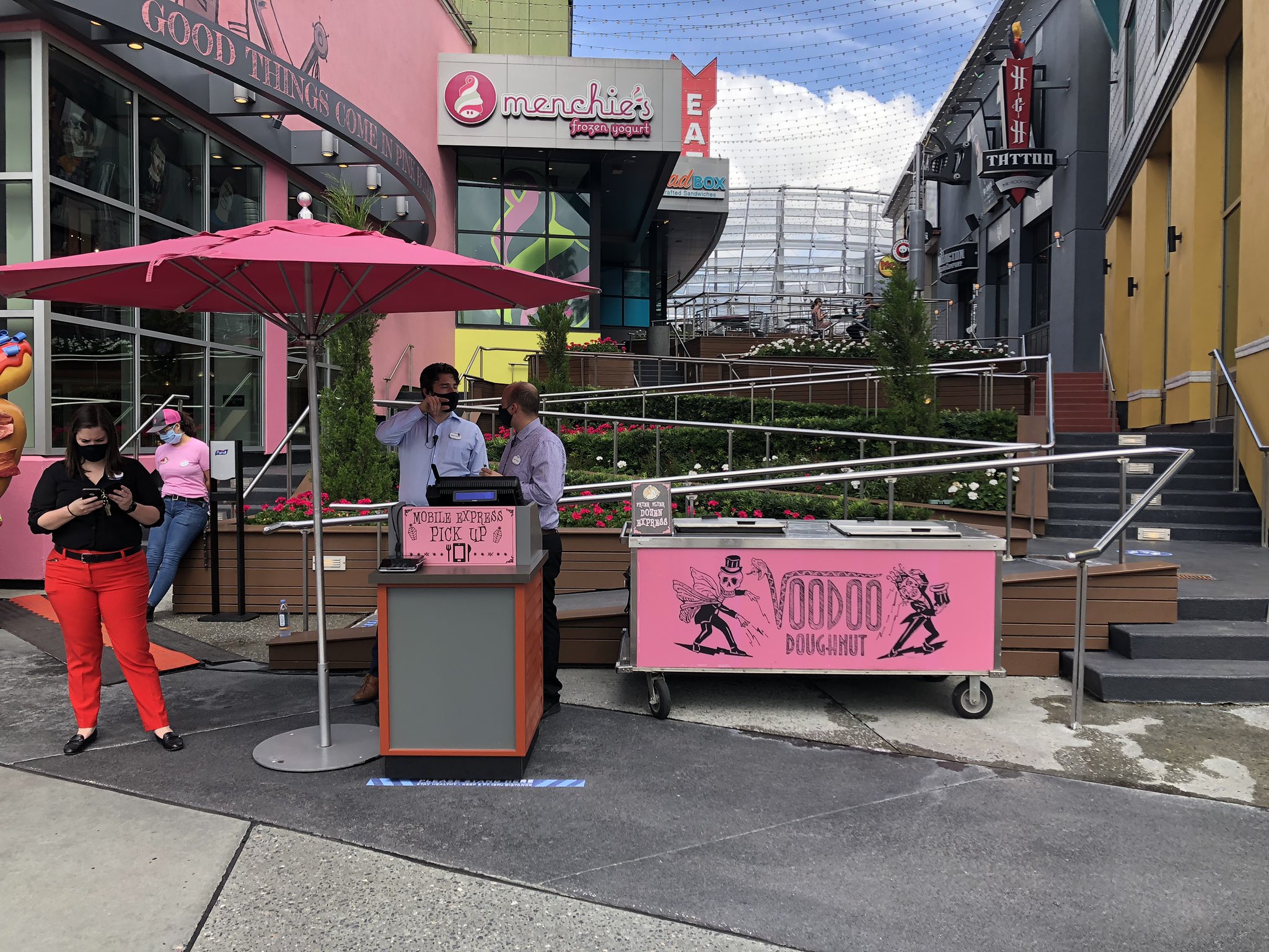 citywalk universal orlando reopening covid 19 temperature checks social distancing may 14 31