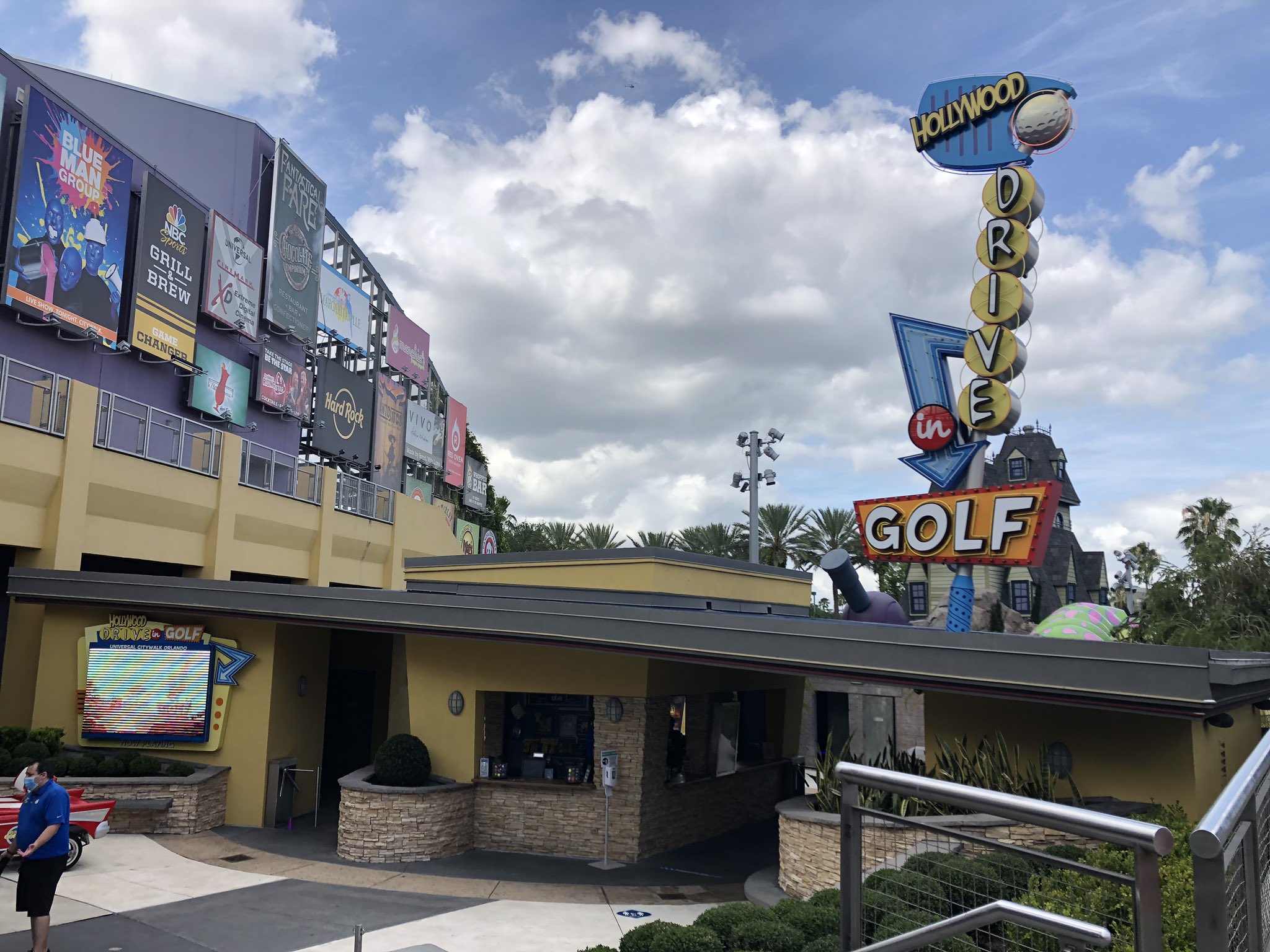 citywalk universal orlando reopening covid 19 temperature checks social distancing may 14 51