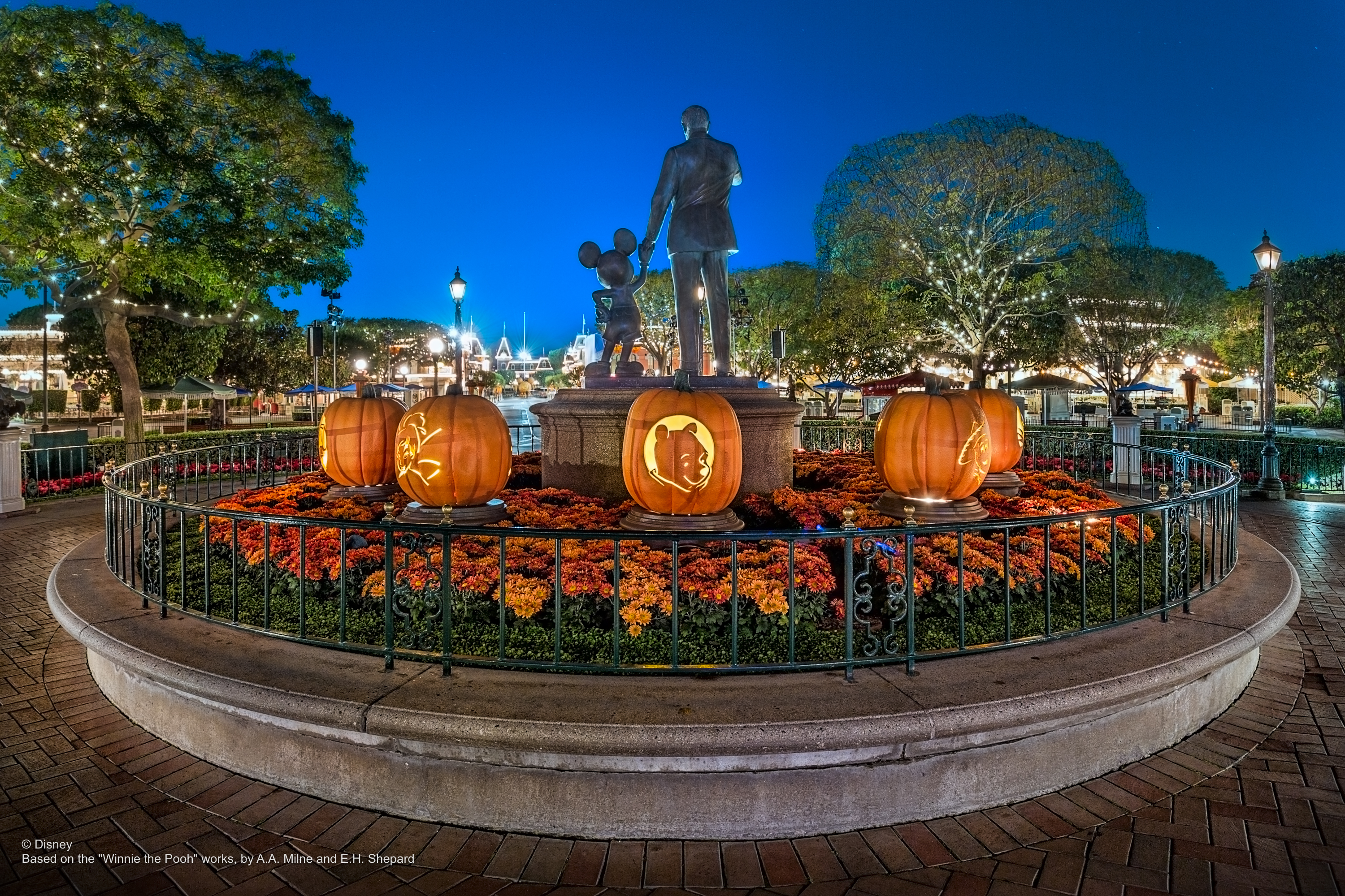PHOTOS New Halloween PhotoPass Wallpapers Now Available from Walt