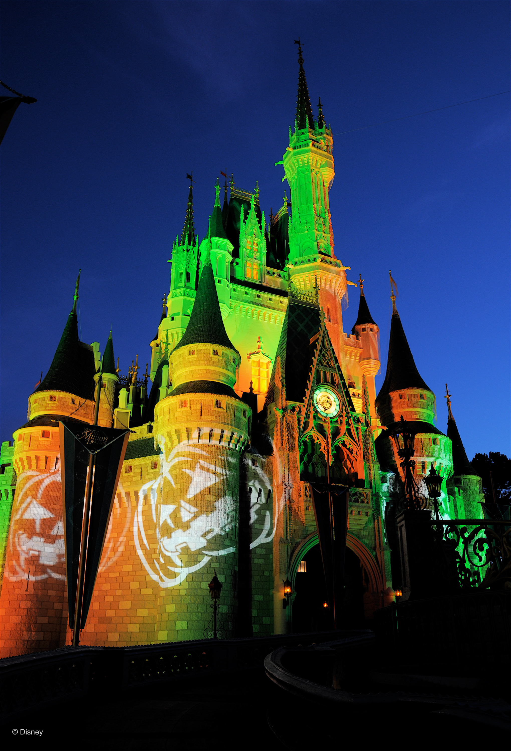Disney Halloween Wallpaper  Download to your mobile from PHONEKY