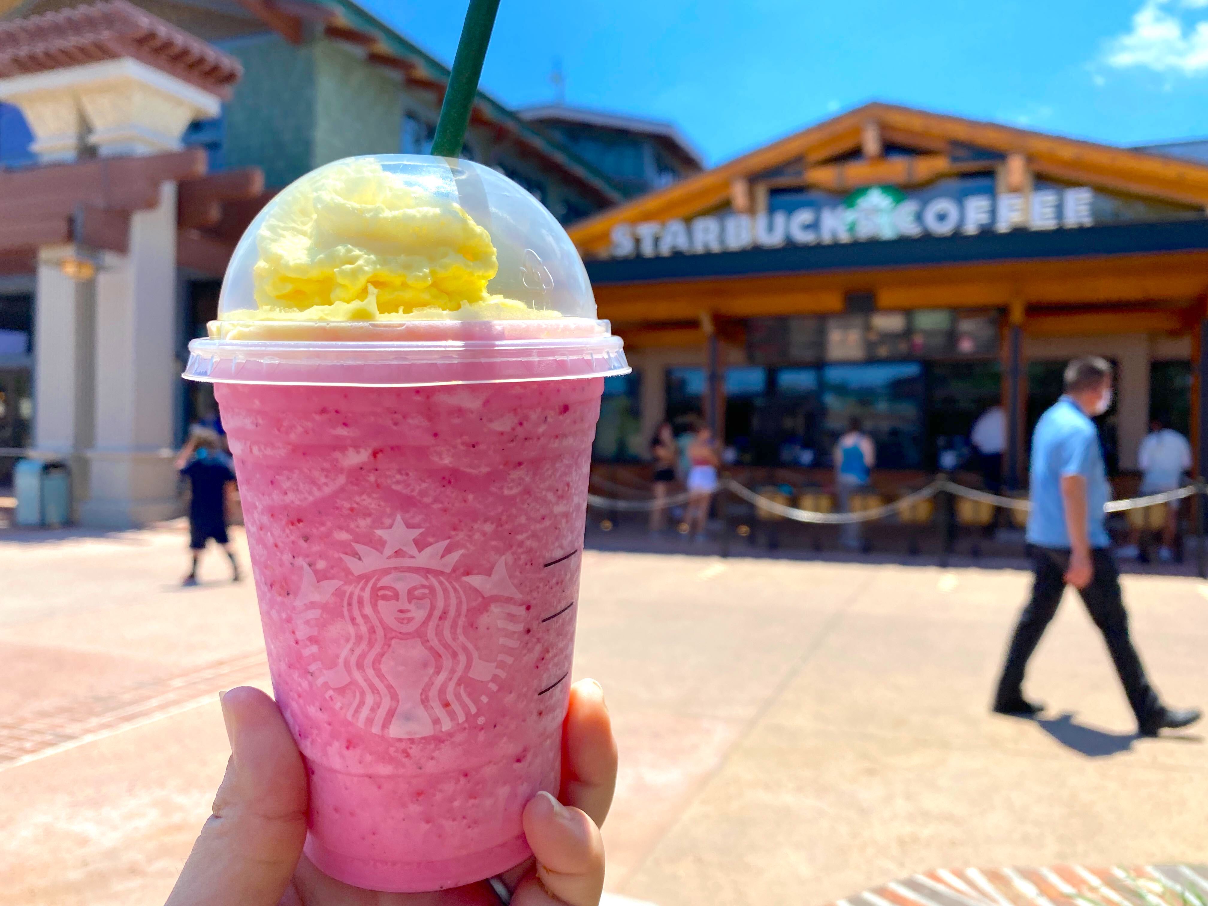 REVIEW – Elf Fuel Specialty Drink at Starbucks Disney Springs