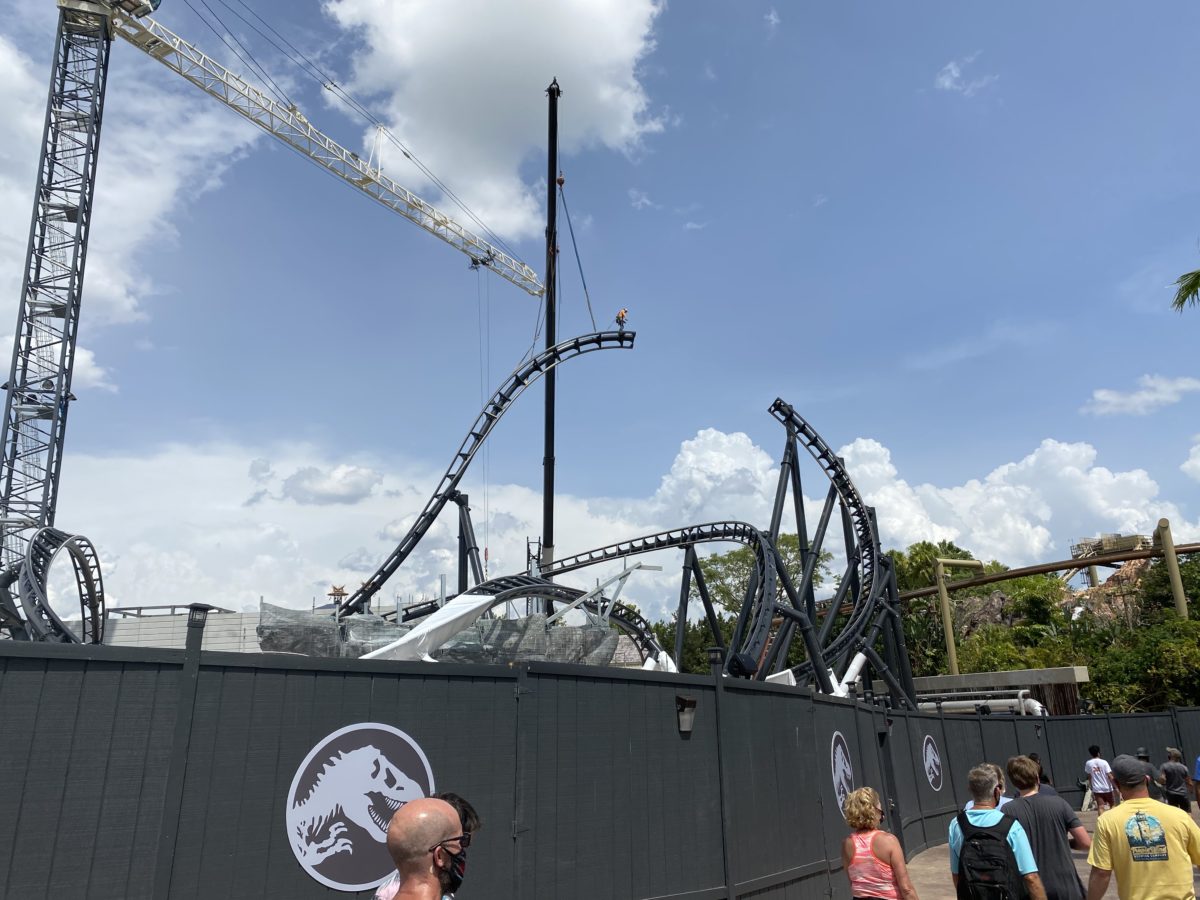 velocicoaster roller coaster construction jurassic park islands of adventure june 26 2020