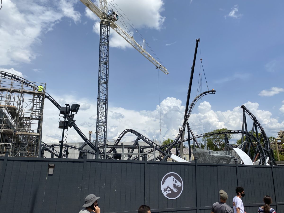 velocicoaster roller coaster construction jurassic park islands of adventure june 26 2020