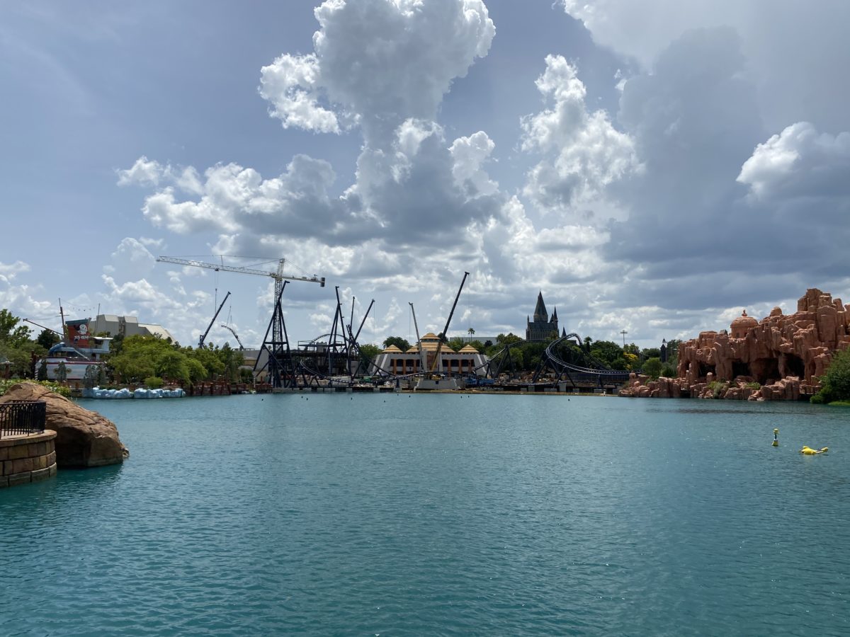 velocicoaster roller coaster construction jurassic park islands of adventure june 26 2020