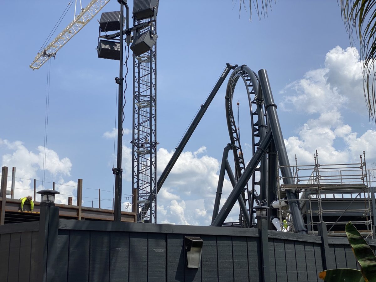 velocicoaster roller coaster construction jurassic park islands of adventure june 26 2020