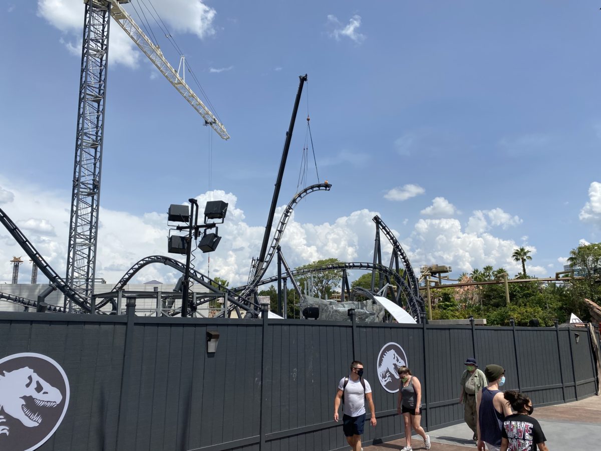 velocicoaster roller coaster construction jurassic park islands of adventure june 26 2020