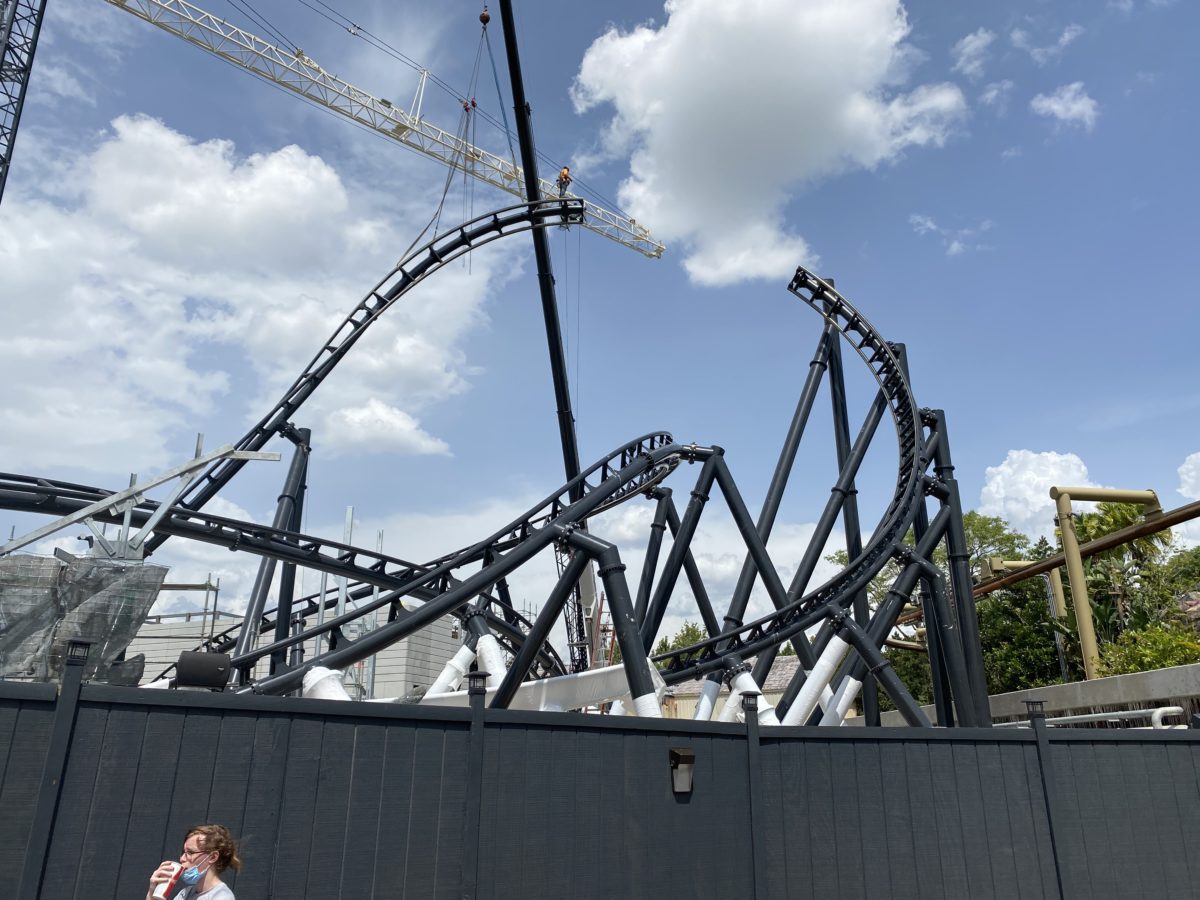 velocicoaster roller coaster construction jurassic park islands of adventure june 26 2020