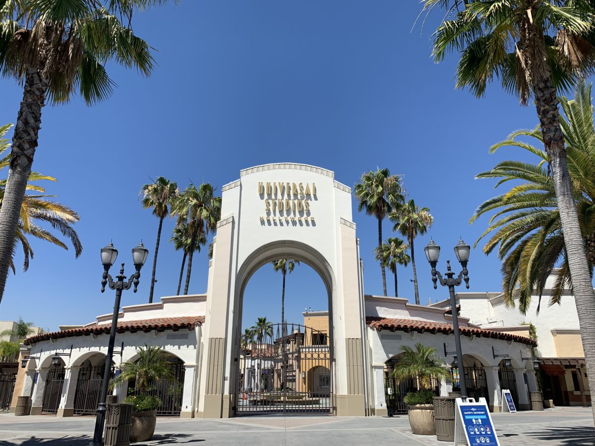 Universal Studios Hollywood gate