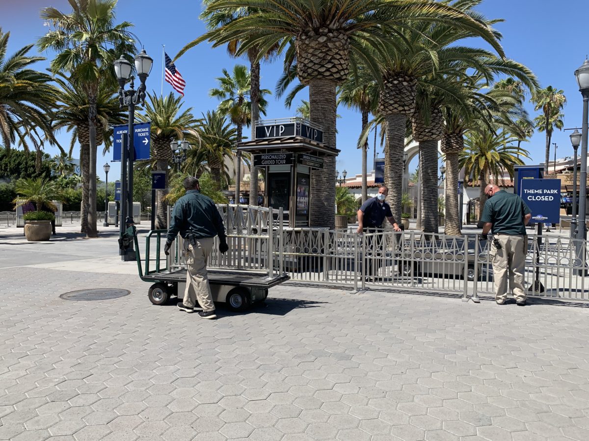 Universal Studios Hollywood gate