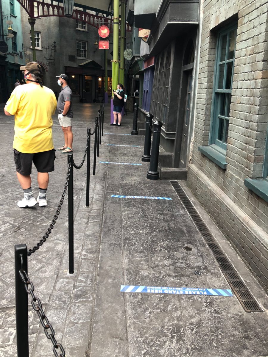 diagon alley queue