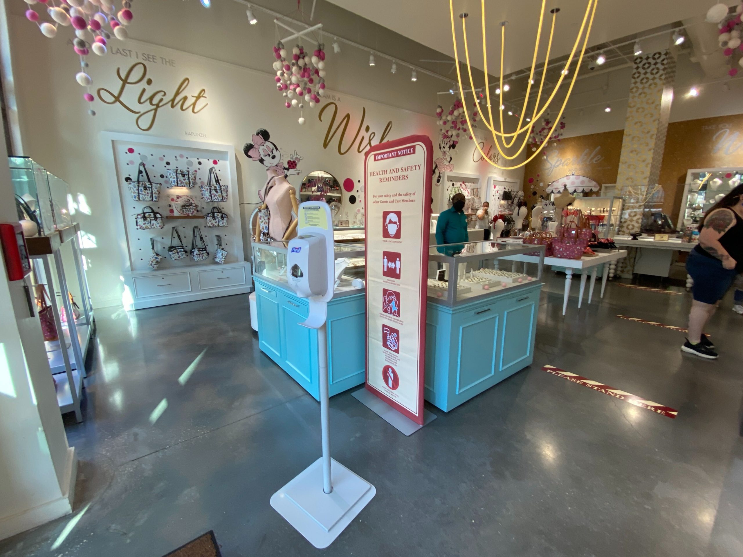 PHOTOS Ever After Jewelry Co. & Accessories Reopens at Disney Springs with a Virtual Queue