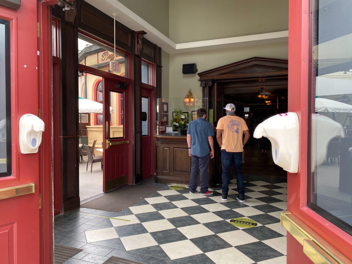 Raglan Irish Pub uses indoor floor signage to help customers navigate their store while keeping socially distant