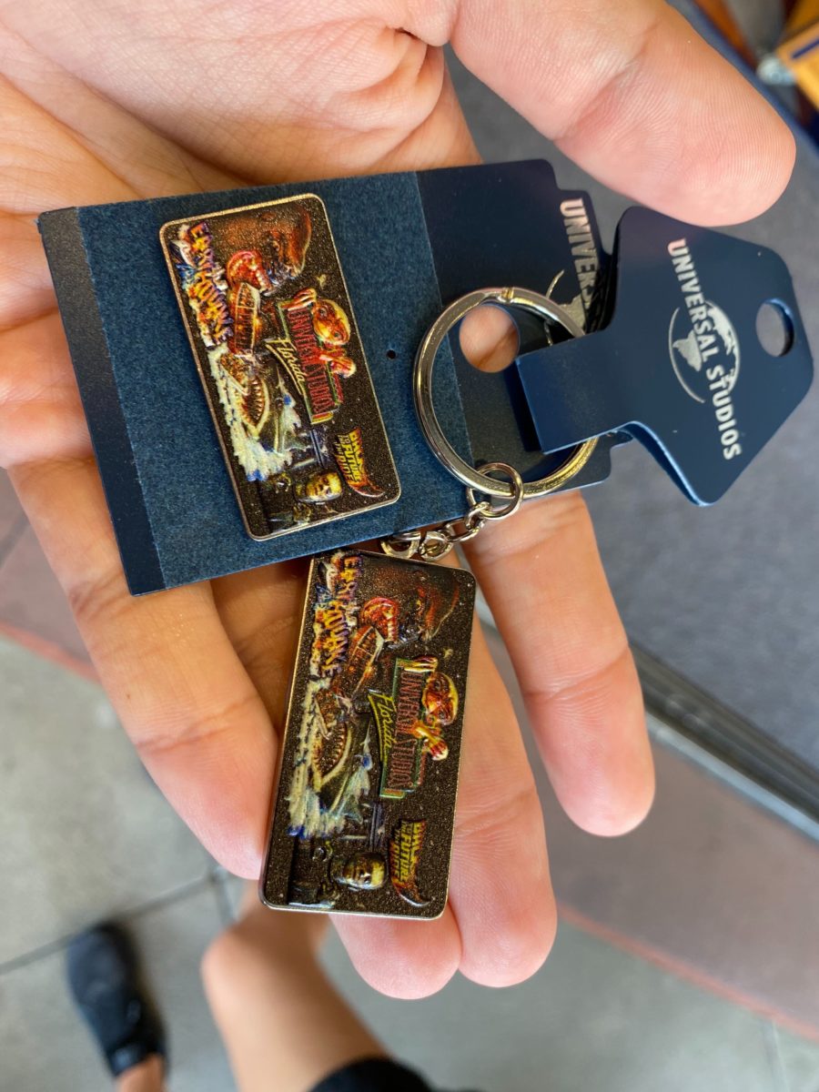uni studios pin keychains 1 1