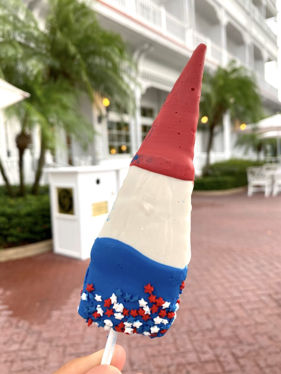 4th of july cake pop cupcake grand floridian 2