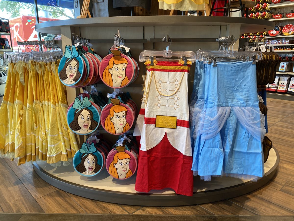 Character aprons world of Disney cinderella