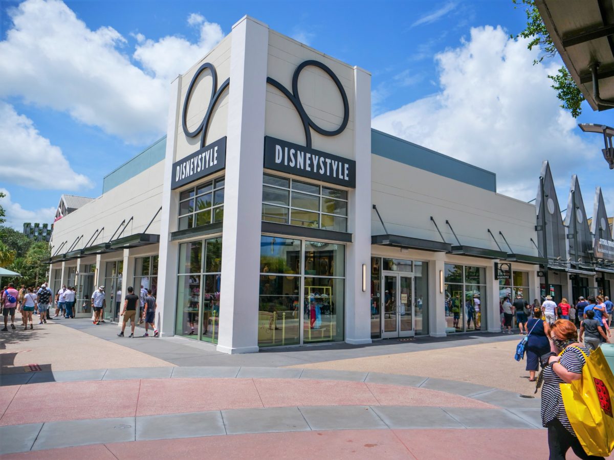 Disney Springs Store Lines 7 5 20