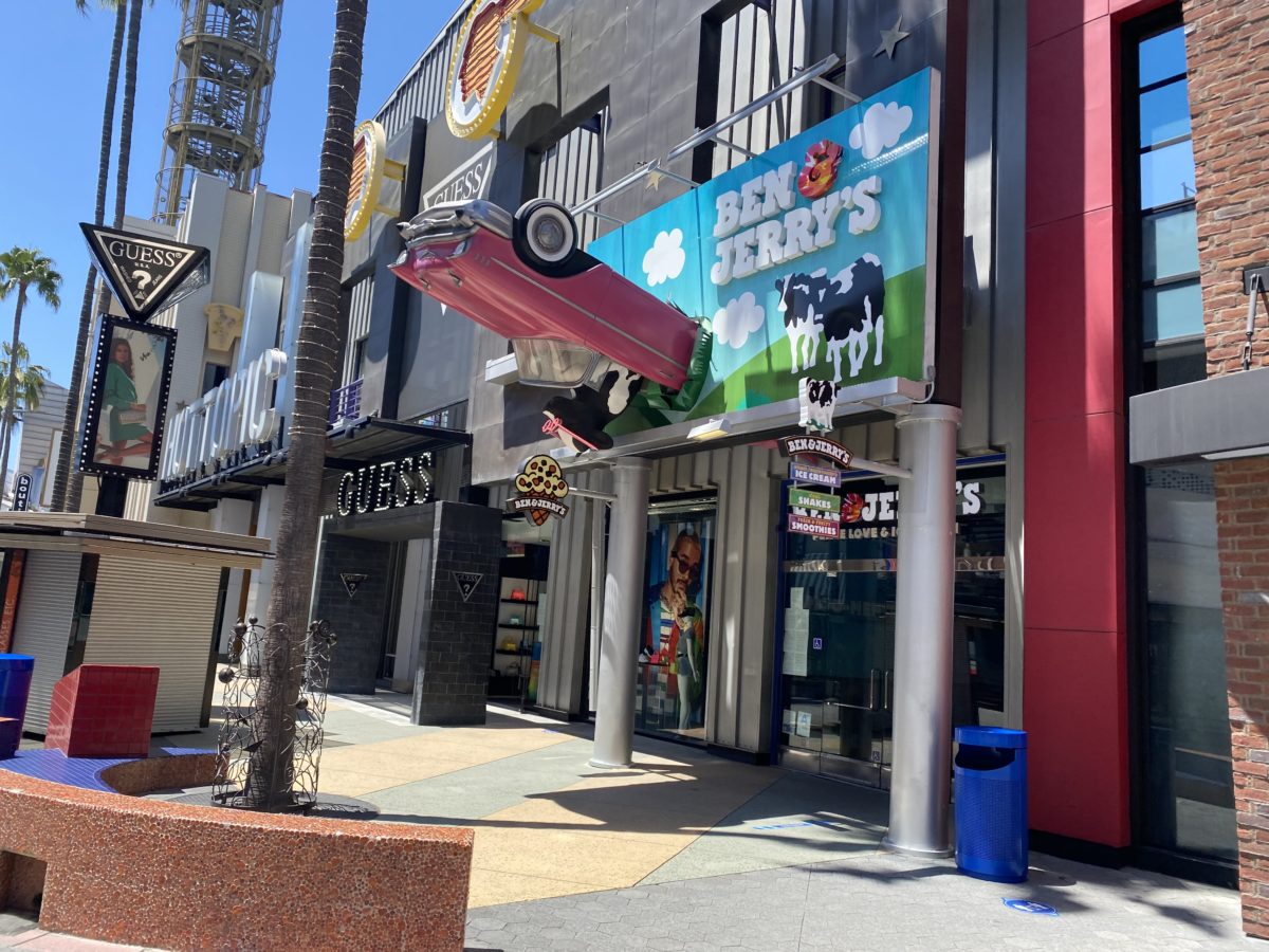 PHOTO REPORT: Universal CityWalk Hollywood 7/27/20 (New Retro