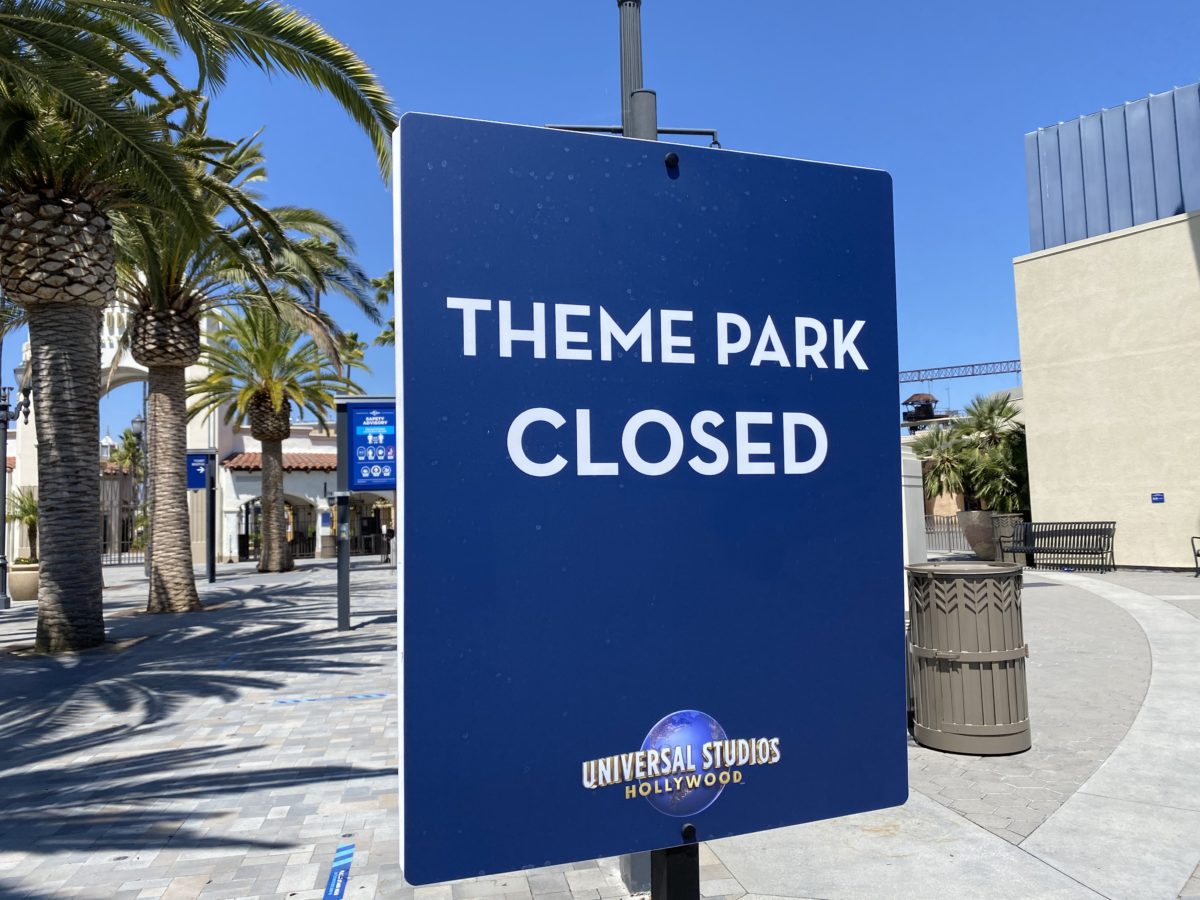 Universal Theme Park Is Site of Summit Closing Bash