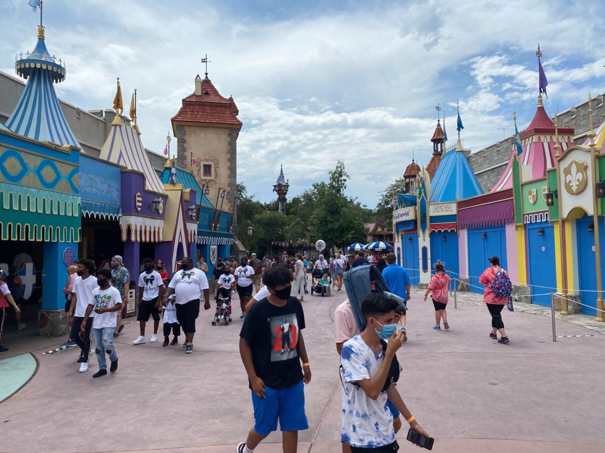 PHOTOS Magic Kingdom Reopens with Mostly Low Crowd Levels Throughout