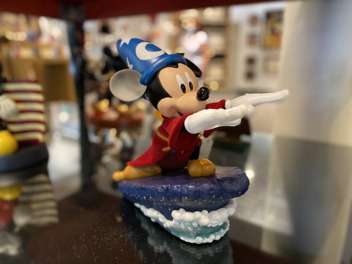 Sorcerer mickey statue art of Disney Disney springs