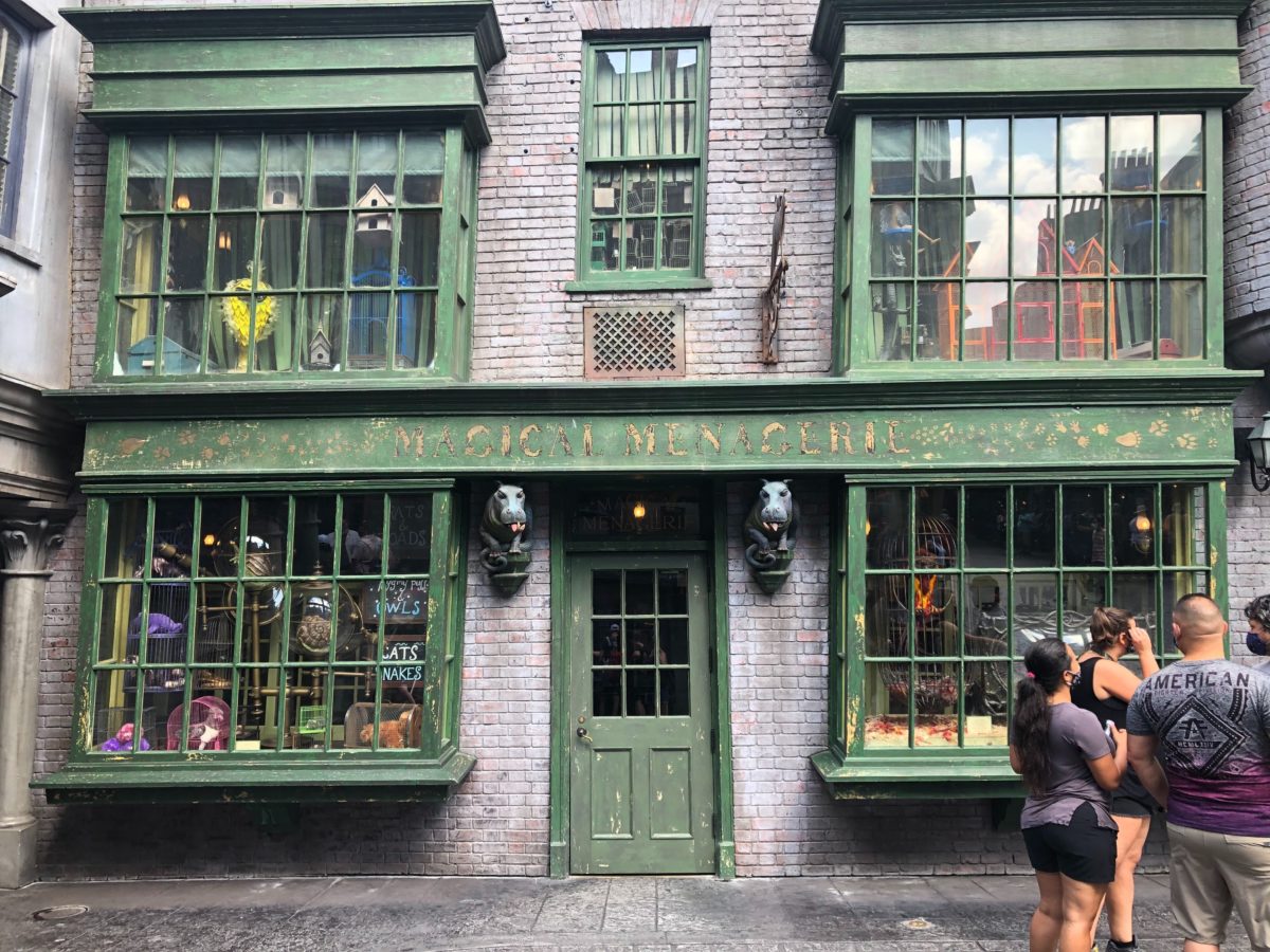 Magical Menagerie Diagon Alley Universal Studios Florida