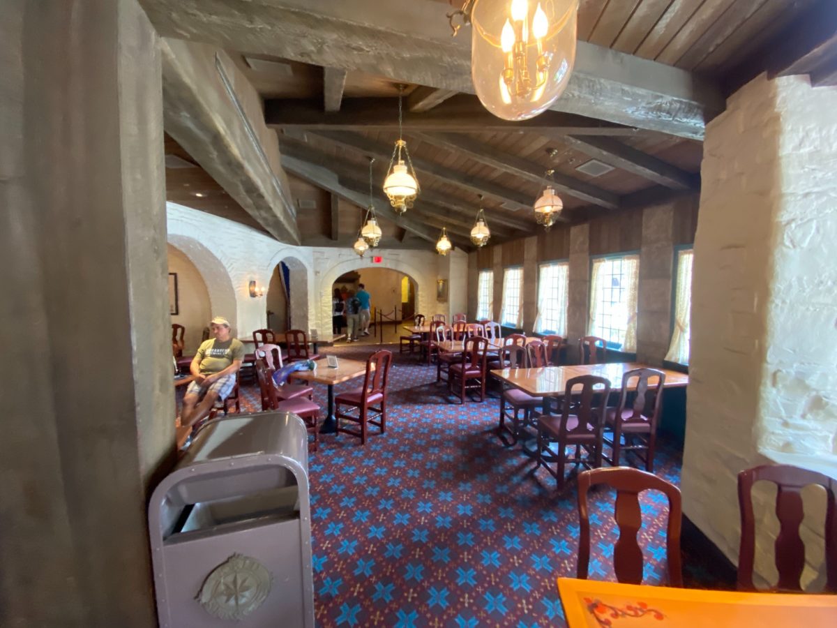 akershus royal banquet hall face mask relaxation station norway epcot 13