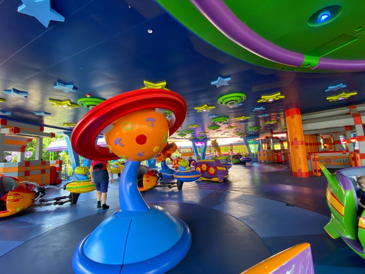 disney swirling saucers