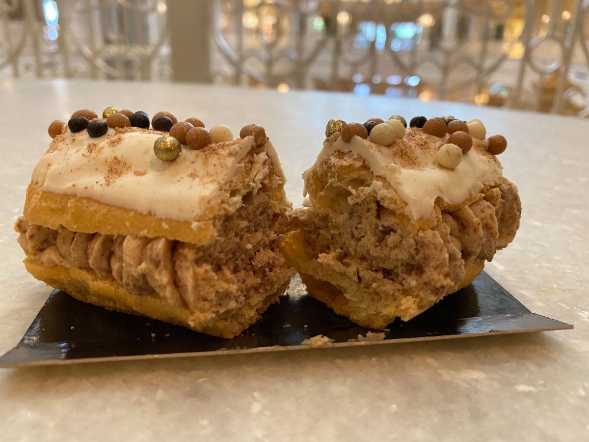 Churro Eclair at Disney's Grand Floridian Resort & Spa