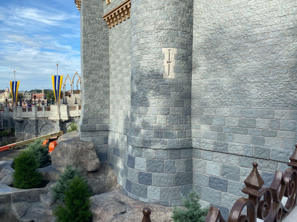 cinderella castle repainting update july 28 2020 15