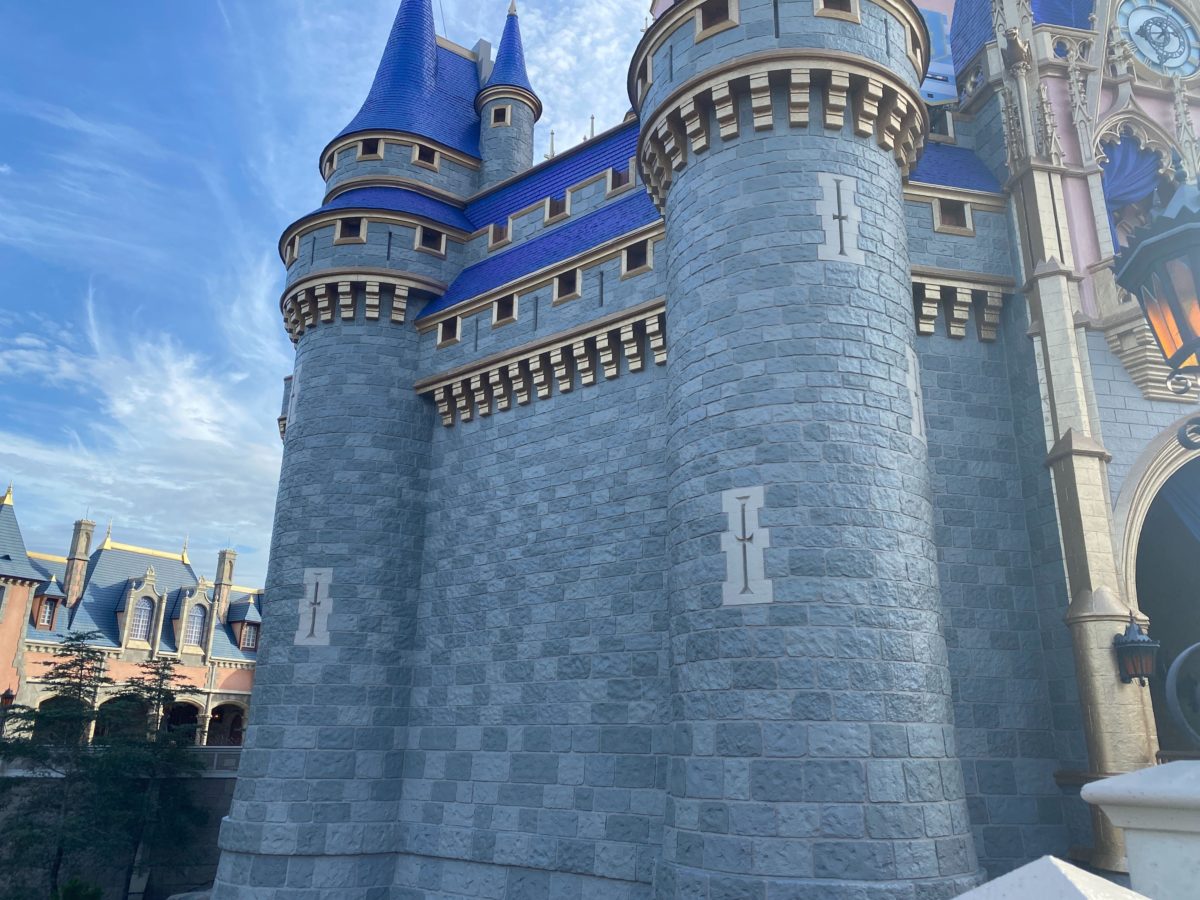 cinderella castle repainting update july 28 2020 6