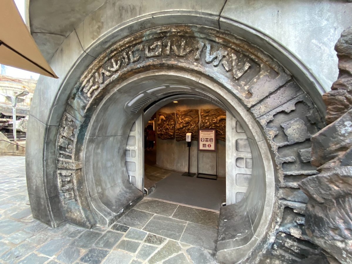 Dok-Ondar's Den of Antiquities Reopens with Social Distancing at Star Wars: Galaxy’s Edge in Disney’s Hollywood Studios