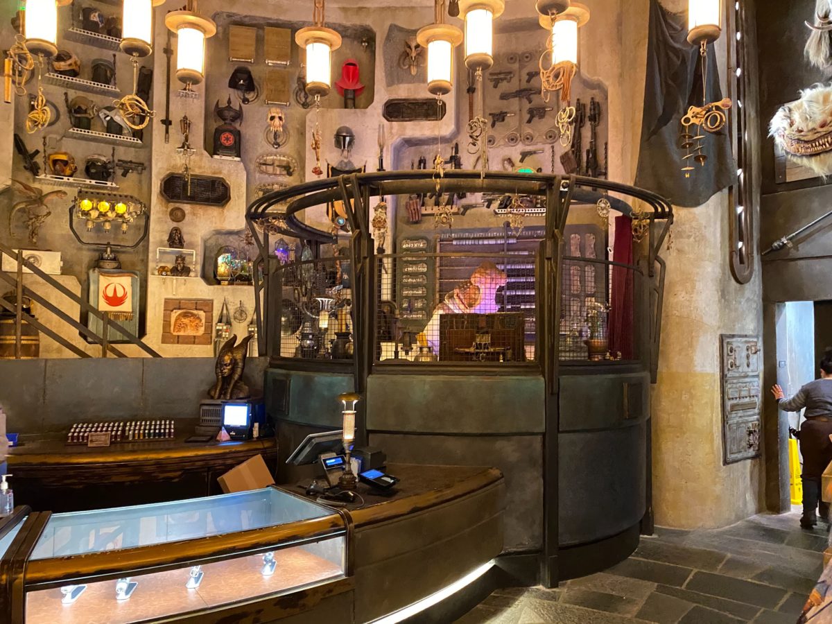 Dok-Ondar's Den of Antiquities Reopens with Social Distancing at Star Wars: Galaxy’s Edge in Disney’s Hollywood Studios