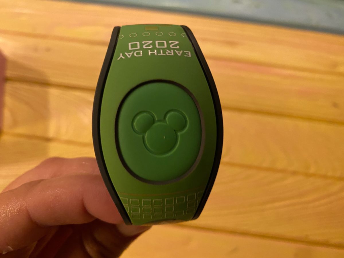 earth day 2020 limited edition magicband eve discovery trading company disneys animal kingdom 7