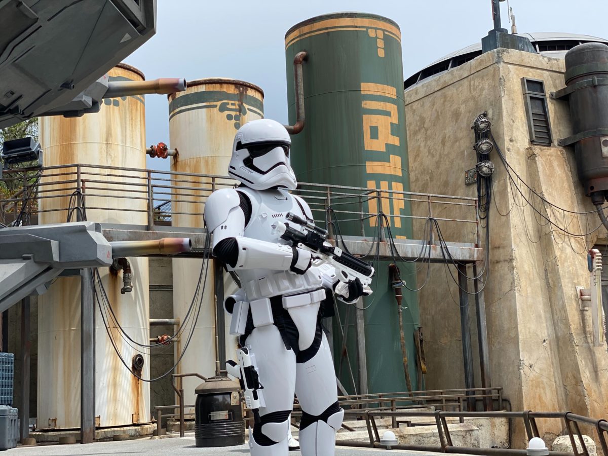 first order cargo reopens star wars galaxys edge disneys hollywood studios 20