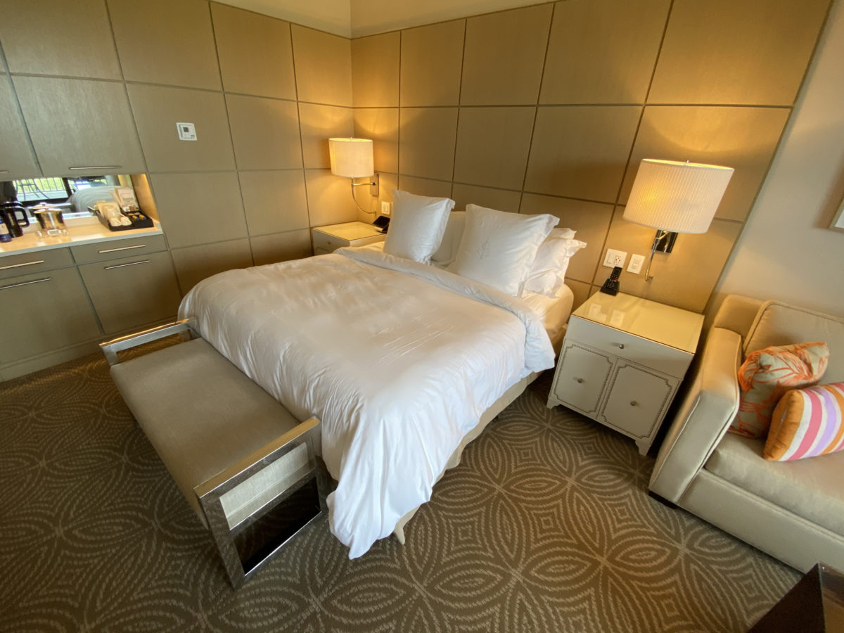 Deluxe Lake View Room Tour at Four Seasons July 29, 2020