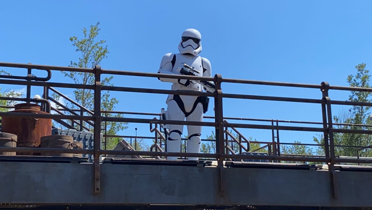 stormtroopers galaxy's edge