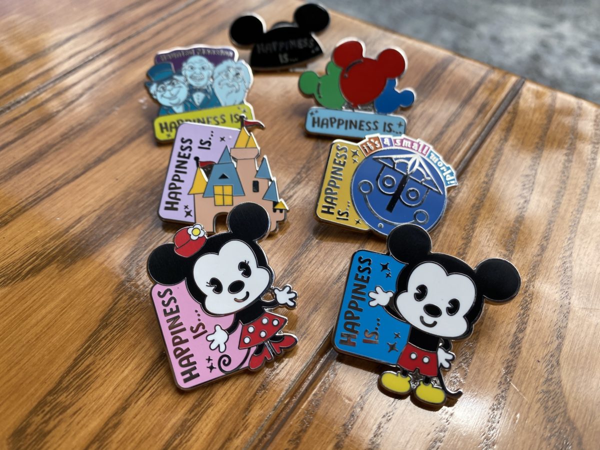 happiness is blind pin set disneys hollywood studios 1