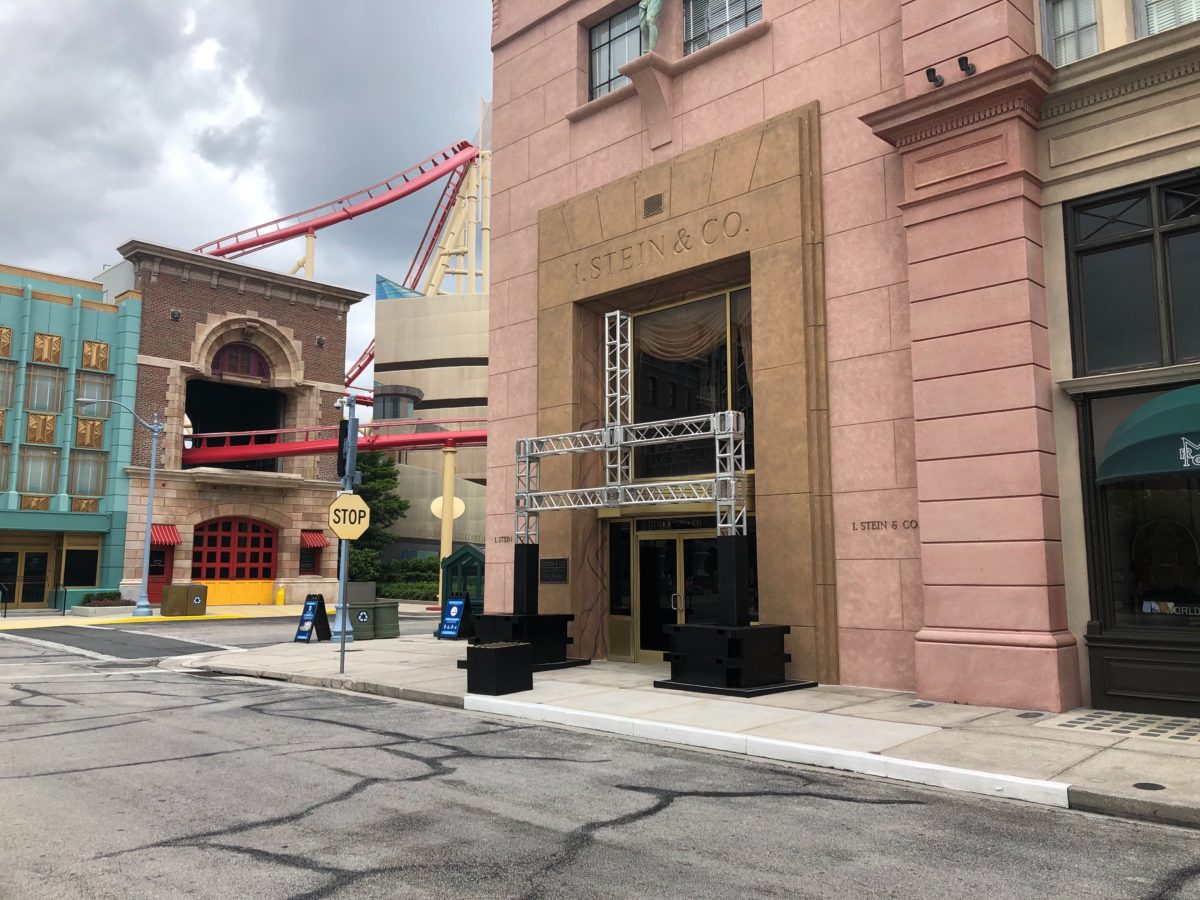 hhn tribute store structure goes up