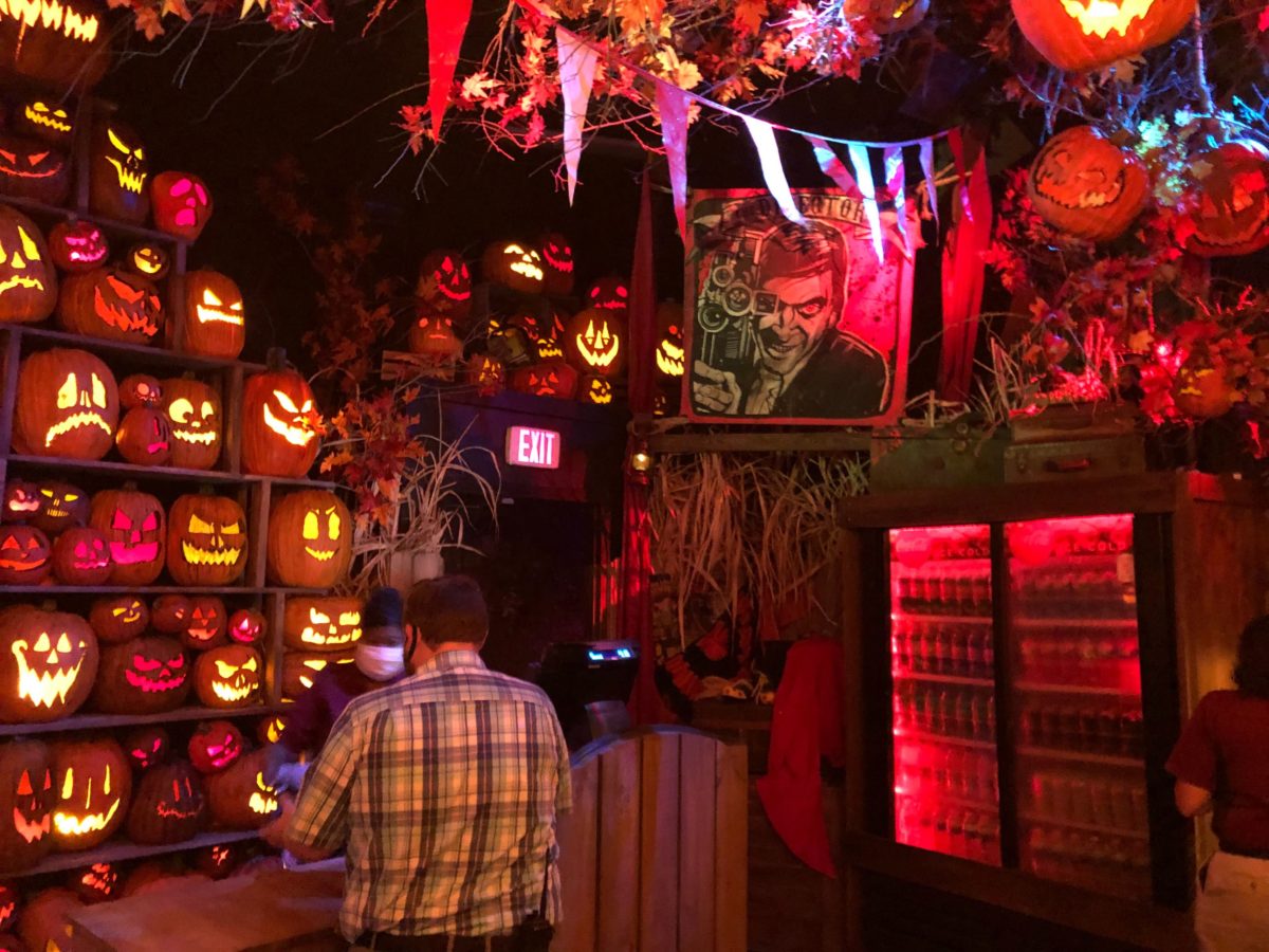 PHOTOS, VIDEO The Halloween Horror Nights Tribute Store Opens at