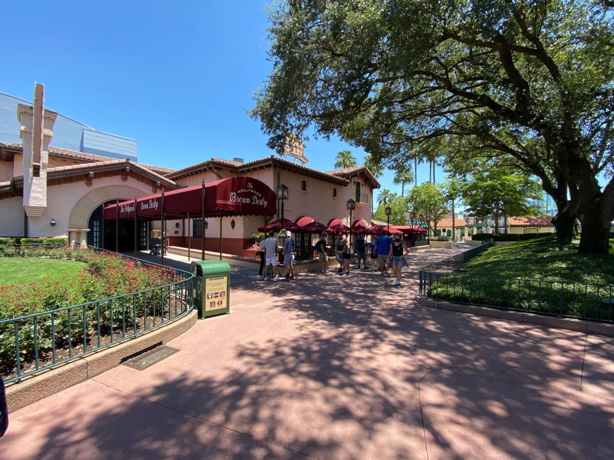 hollywood brown derby restaurant reopens